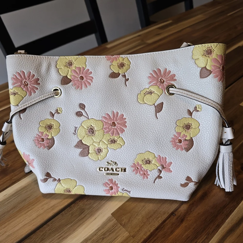 Coach Cream Crossbody Bag with Pink and Yellow Floral Pattern - Picture 2 of 11